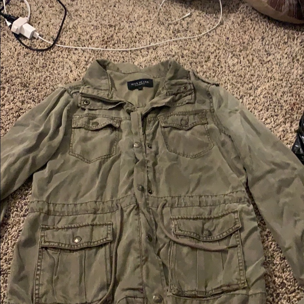 Olive-Green jacket 🧥